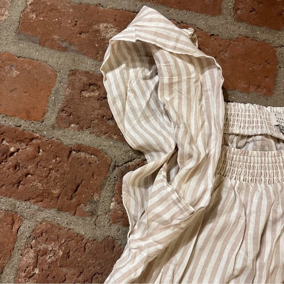 A New Day Medium cream & beige striped to with ruffle sleeves and square neck - Picture 4 of 9